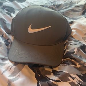 Nike golf hat